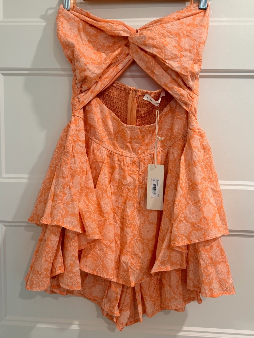 NWT Altar’d State Clementina Floral Romper in Peach, size L